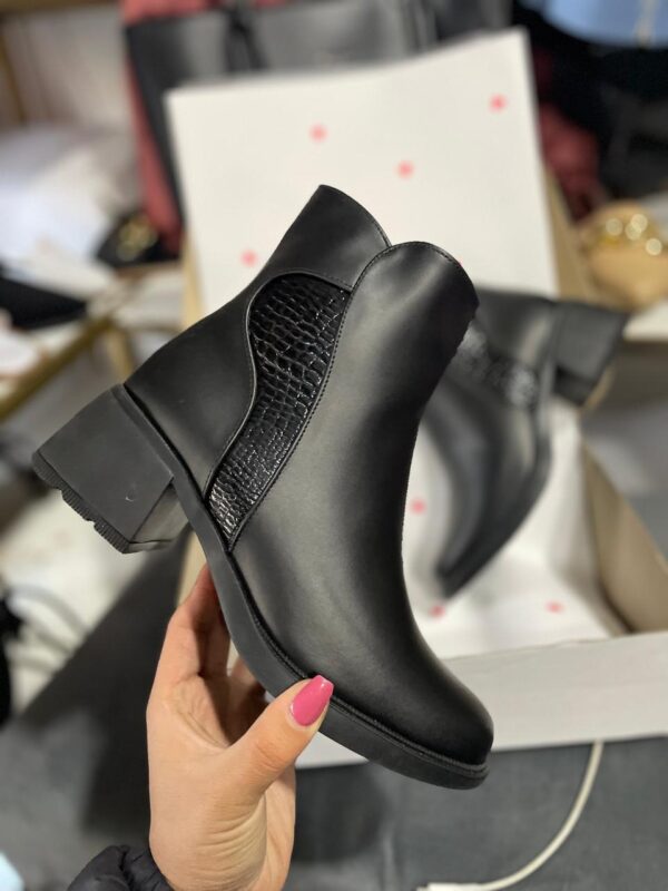 Botas