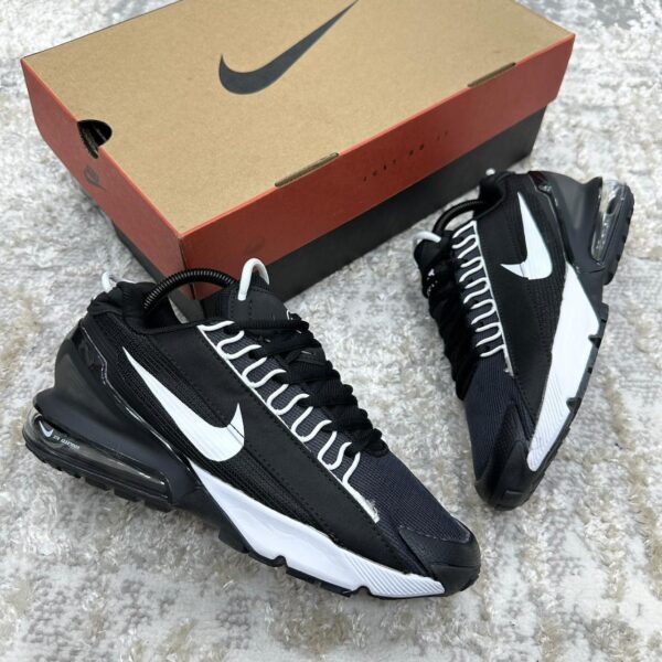 Nike AIR Max Pulse