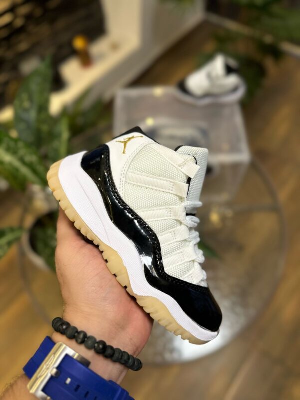 Jordan Aire 11